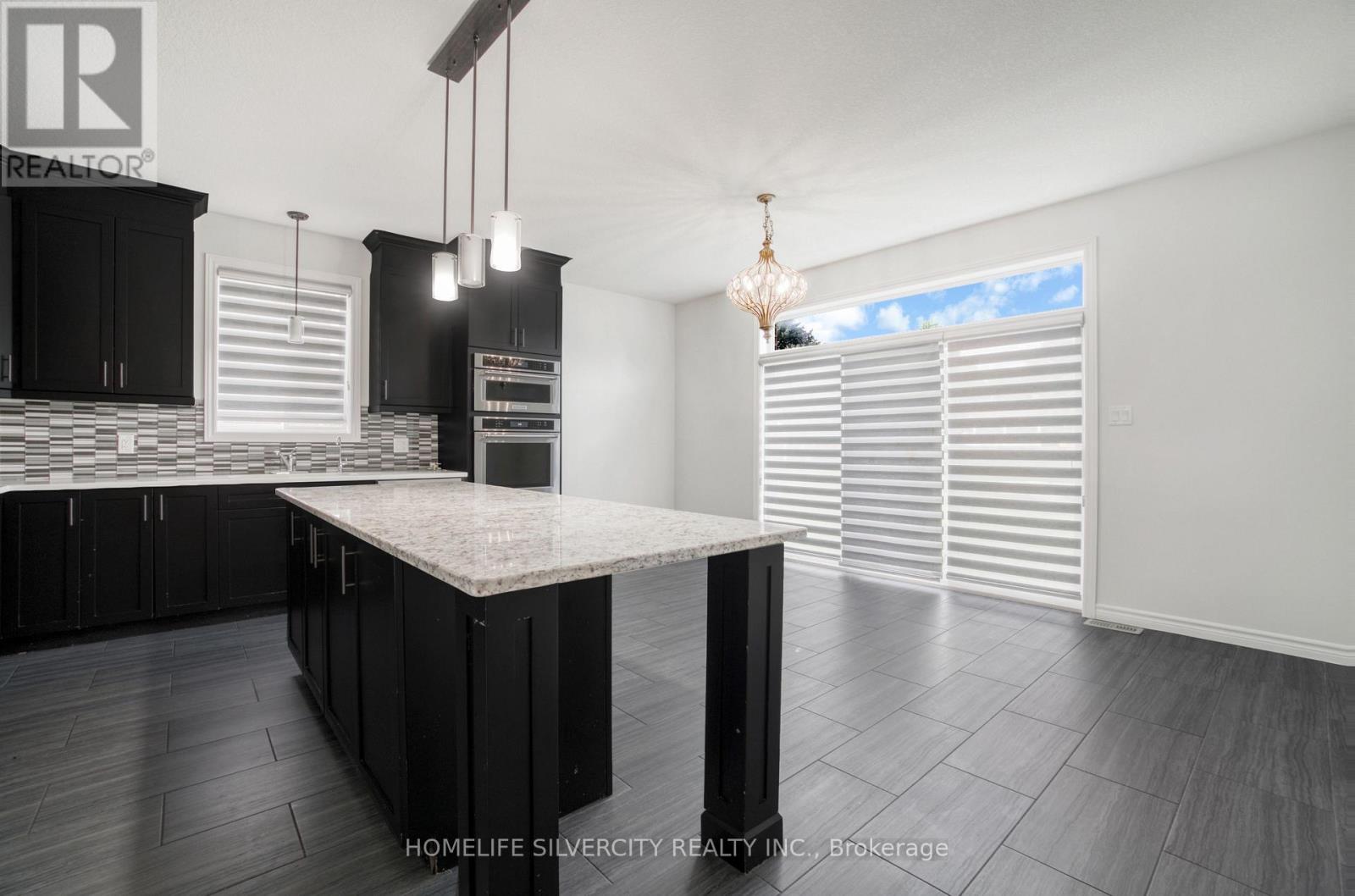 13 Hartfield Street, Ingersoll, Ontario  N5C 0C5 - Photo 14 - X12500686