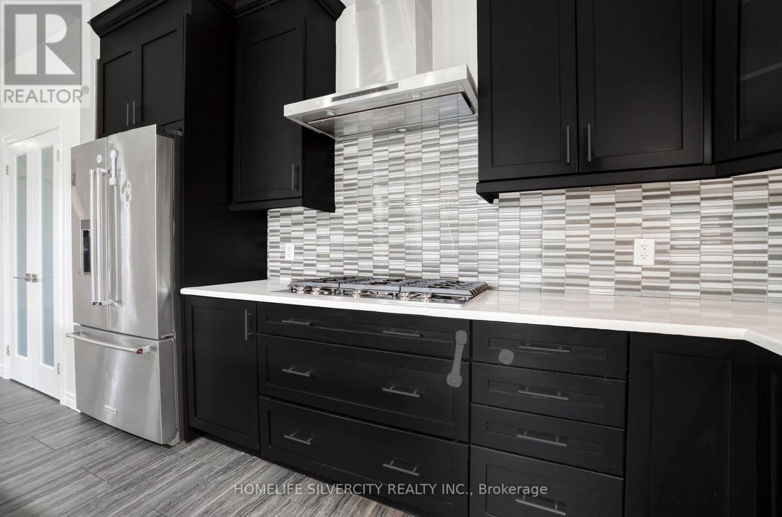 13 Hartfield Street, Ingersoll, Ontario  N5C 0C5 - Photo 15 - X12500686