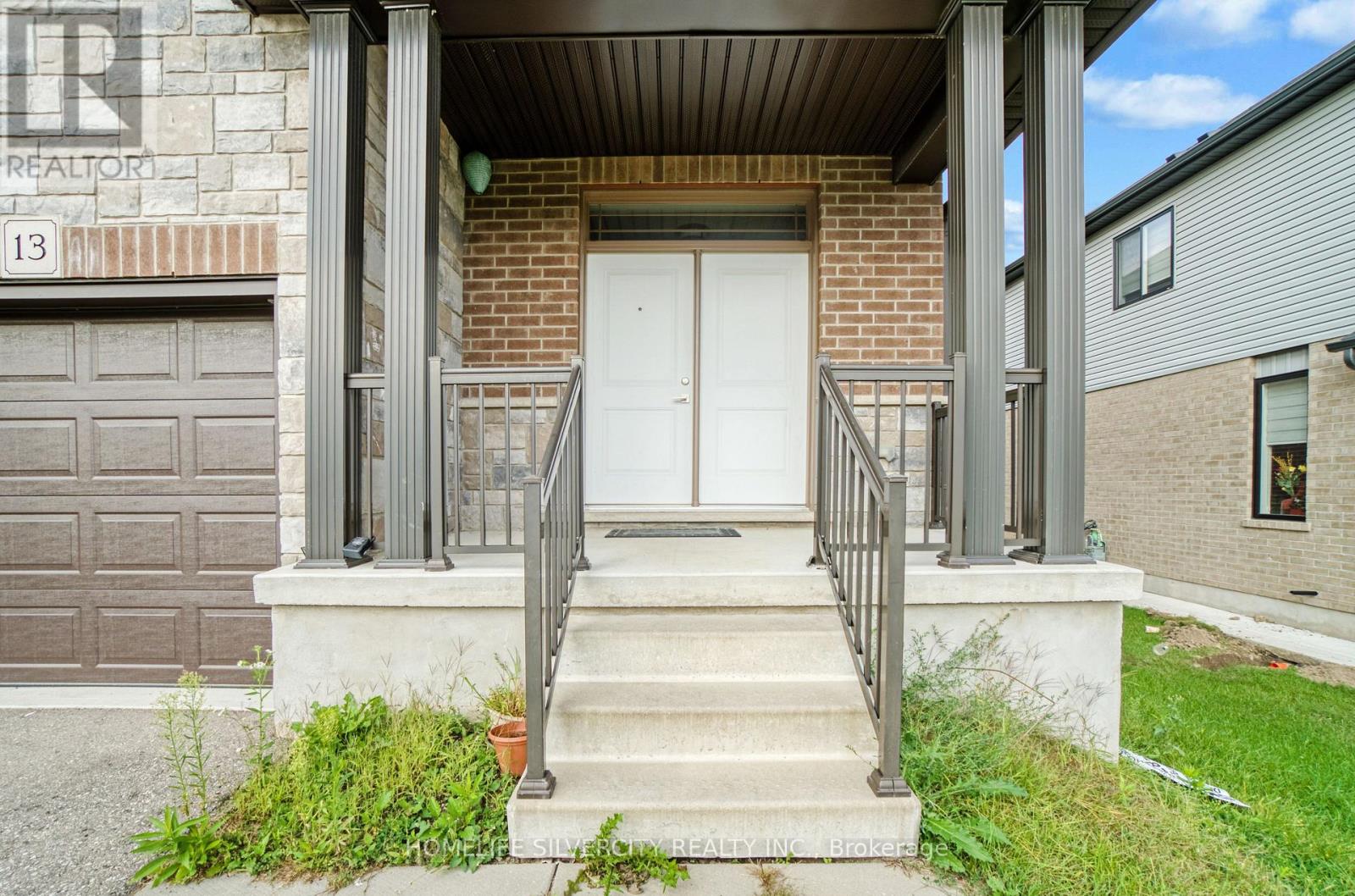 13 Hartfield Street, Ingersoll, Ontario  N5C 0C5 - Photo 3 - X12500686