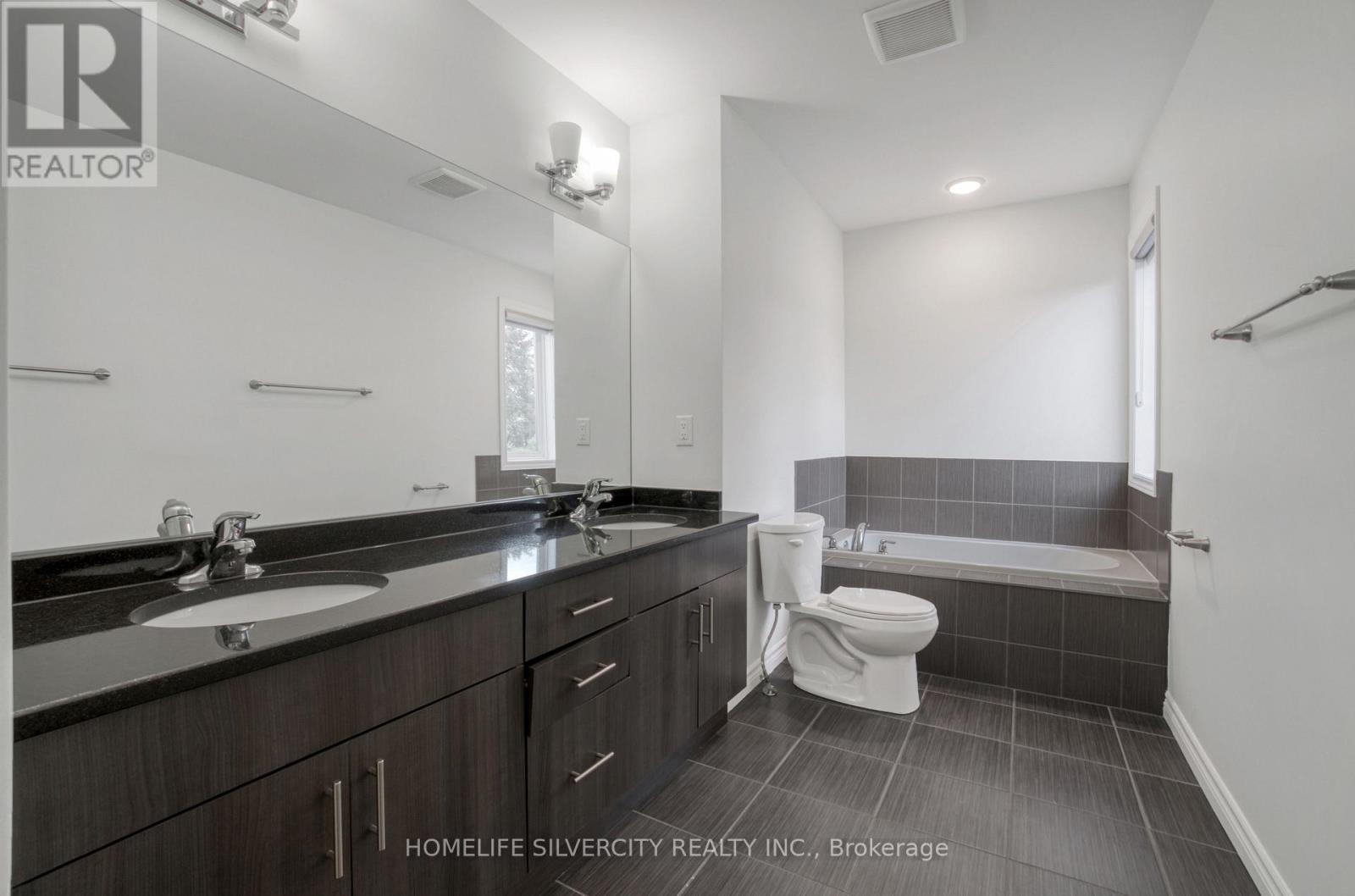 13 Hartfield Street, Ingersoll, Ontario  N5C 0C5 - Photo 32 - X12500686