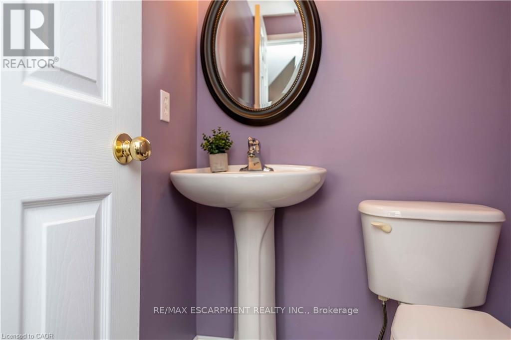 136 Donnenwerth Drive, Kitchener, Ontario  N2E 4C8 - Photo 23 - X12500696