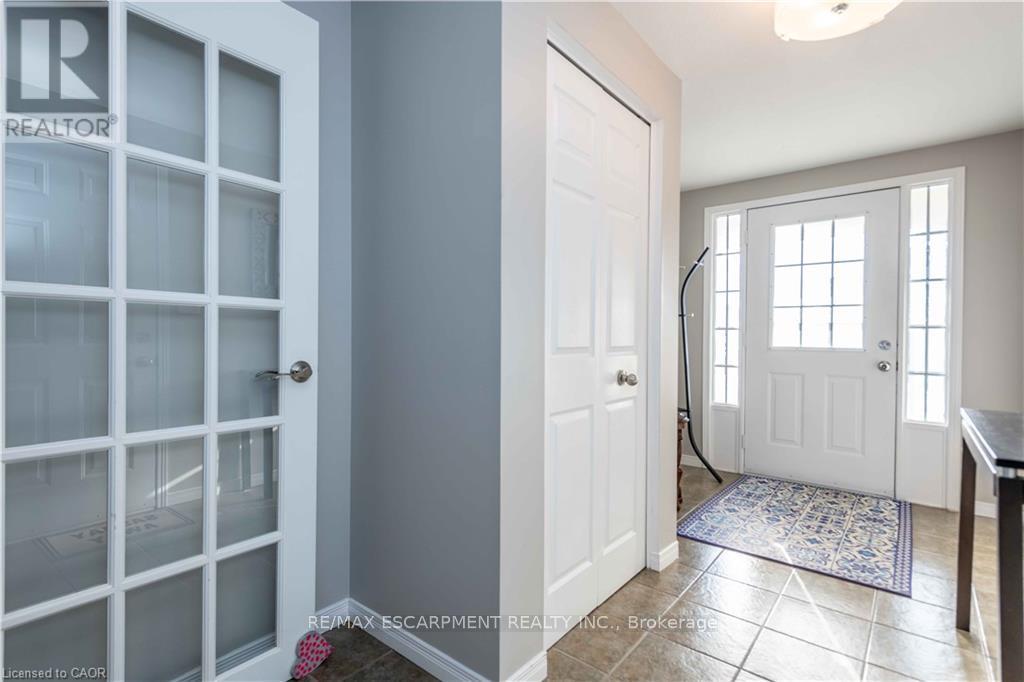 136 Donnenwerth Drive, Kitchener, Ontario  N2E 4C8 - Photo 25 - X12500696