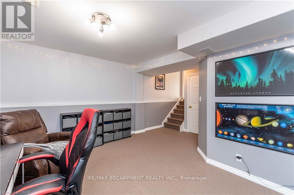 136 Donnenwerth Drive, Kitchener, Ontario  N2E 4C8 - Photo 27 - X12500696