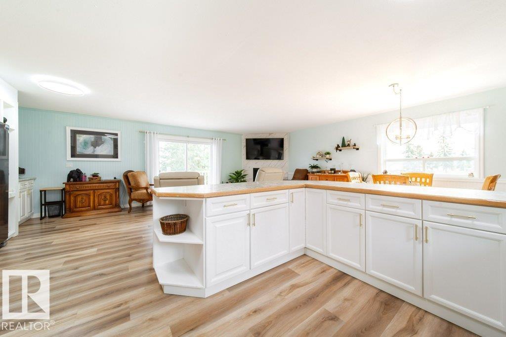 118 2 St W, Rural Wetaskiwin County, Alberta  T0C 0A0 - Photo 18 - E4464448