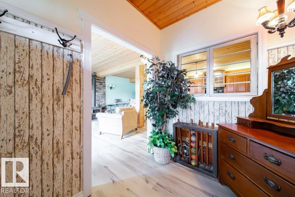 118 2 St W, Rural Wetaskiwin County, Alberta  T0C 0A0 - Photo 23 - E4464448