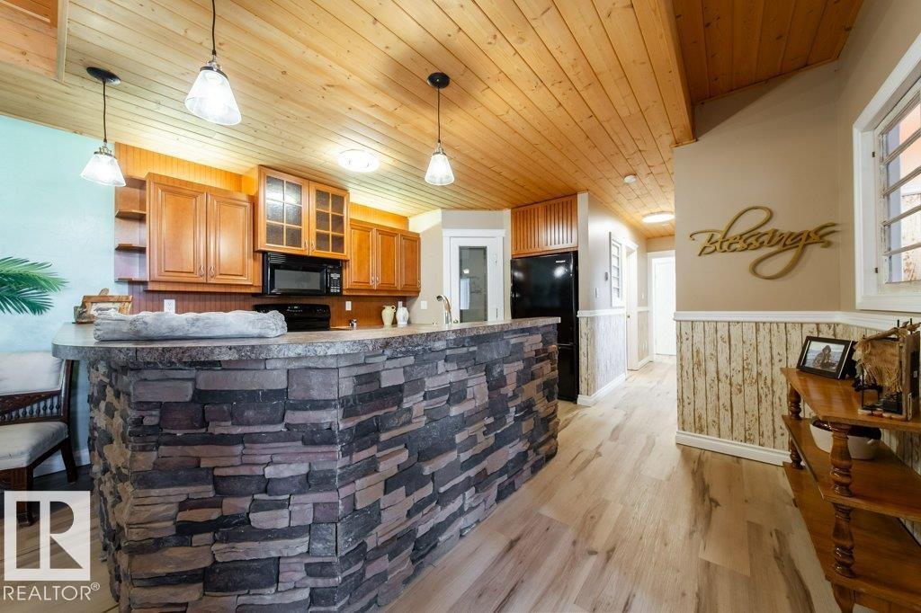 118 2 St W, Rural Wetaskiwin County, Alberta  T0C 0A0 - Photo 35 - E4464448