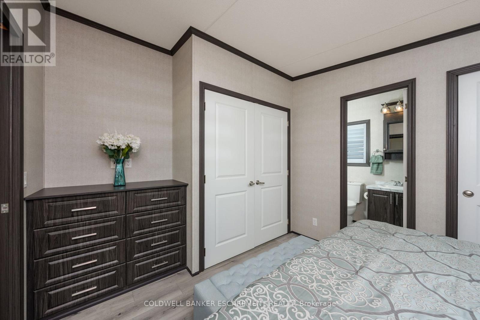 8 Hill - 4449 Milburough Line, Burlington, Ontario  L7P 0C5 - Photo 7 - W12465733