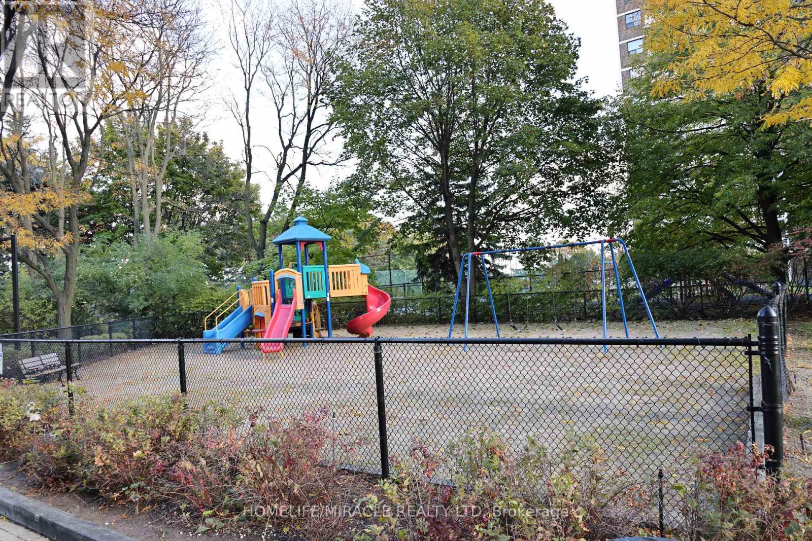 1404 - 5 Lisa Street, Brampton, Ontario  L6T 4T4 - Photo 31 - W12495668