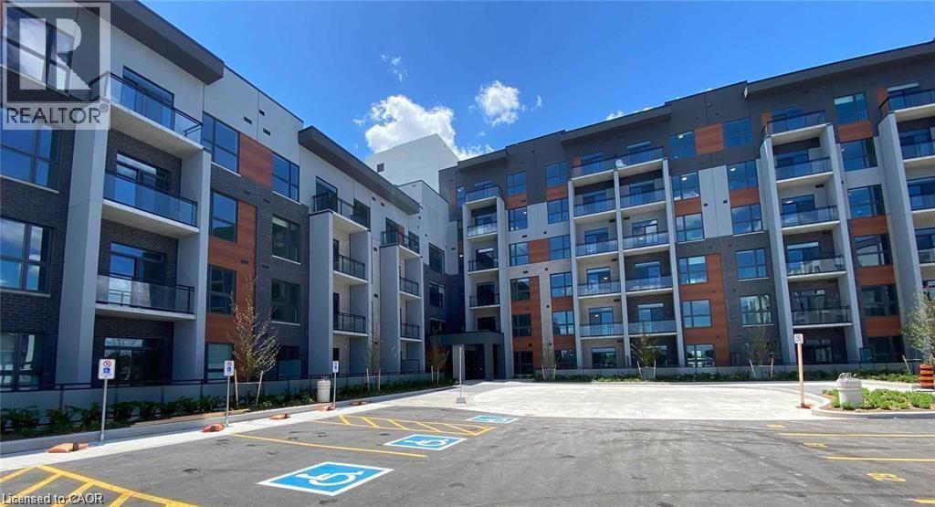 95 DUNDAS Street W Unit# 202, oakville, Ontario