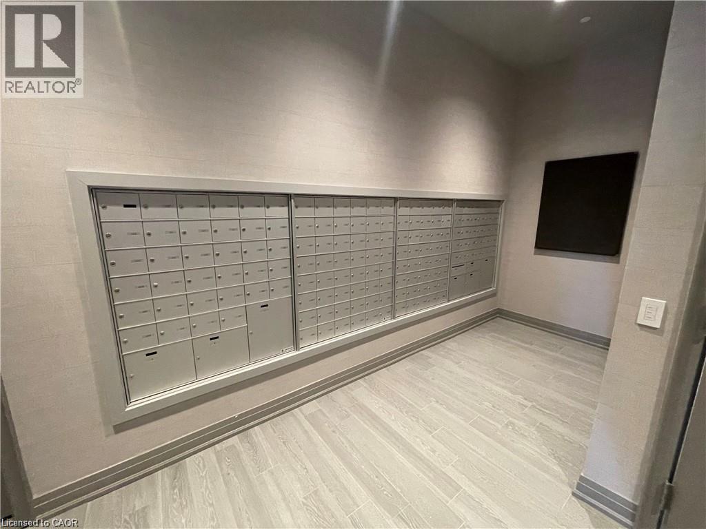 95 Dundas Street W Unit# 202, Oakville, Ontario  L6M 5N4 - Photo 16 - 40784972