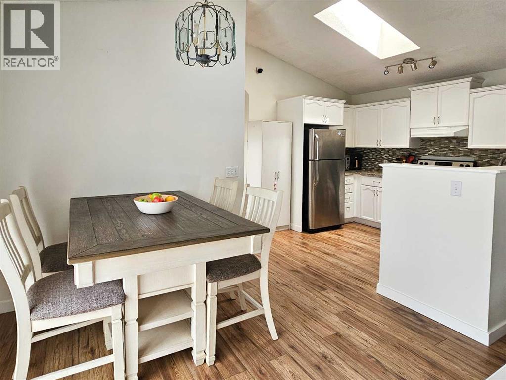 94 Hidden Spring Green Nw, Calgary, Alberta  T3A 5N1 - Photo 12 - A2250948