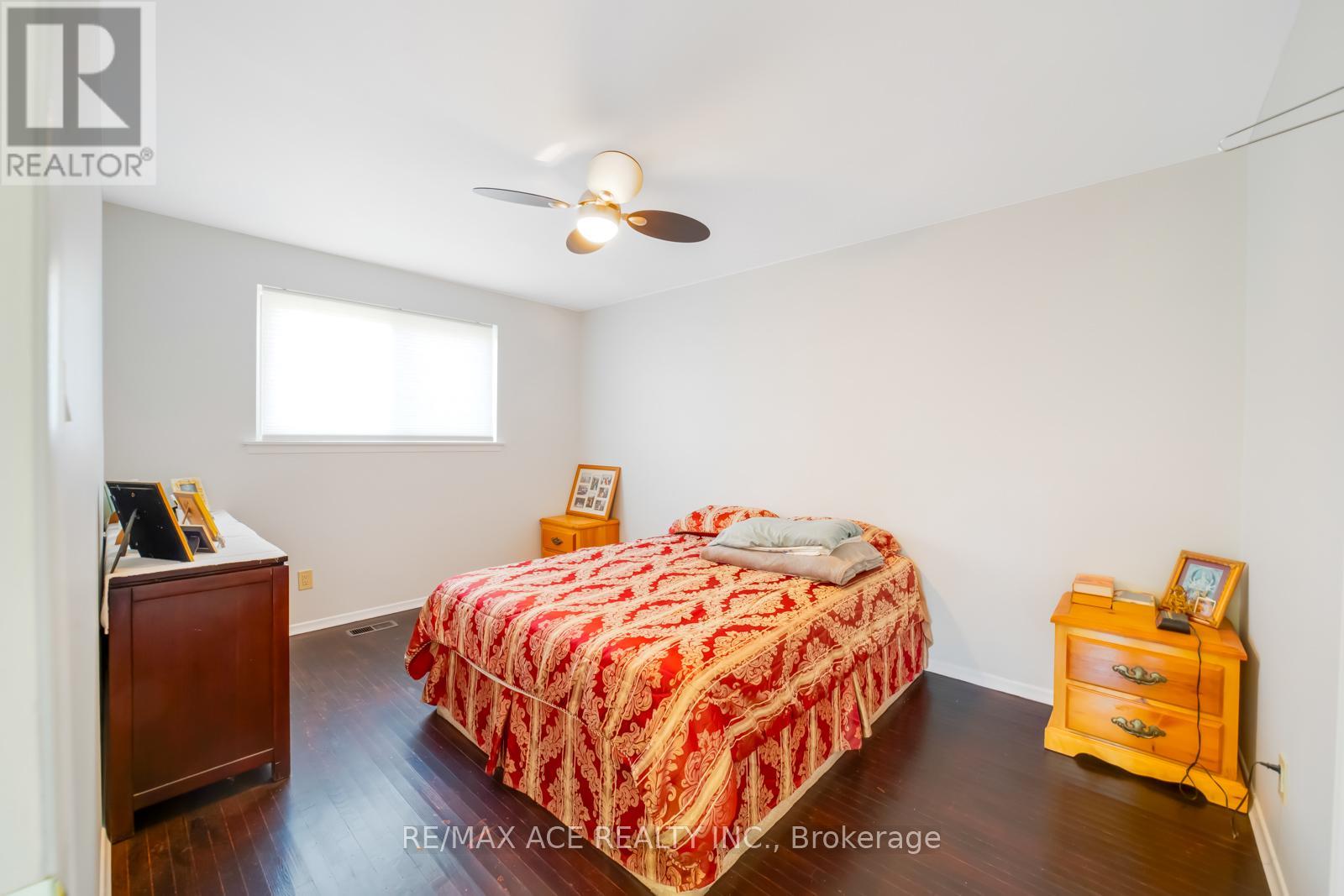 96 Invergordon Avenue, Toronto, Ontario  M1S 2Z2 - Photo 14 - E12500710