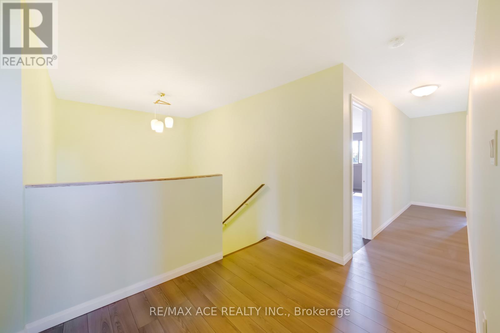 96 Invergordon Avenue, Toronto, Ontario  M1S 2Z2 - Photo 17 - E12500710