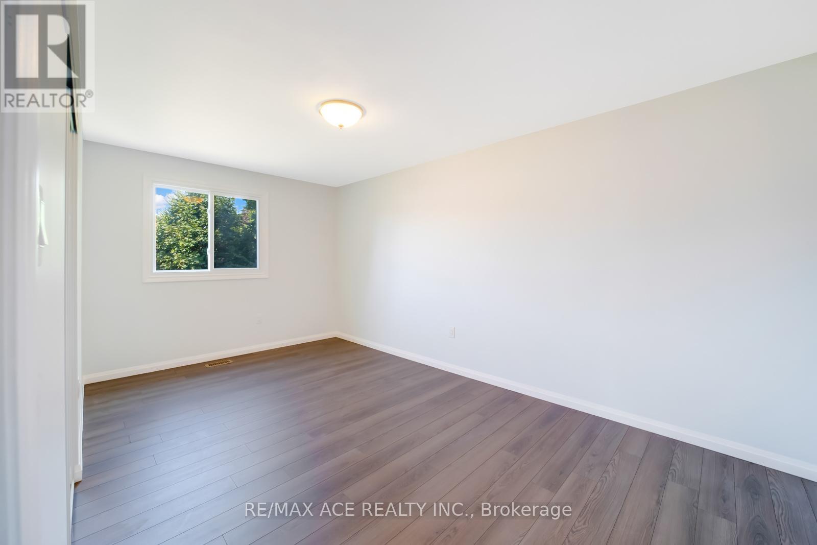 96 Invergordon Avenue, Toronto, Ontario  M1S 2Z2 - Photo 23 - E12500710