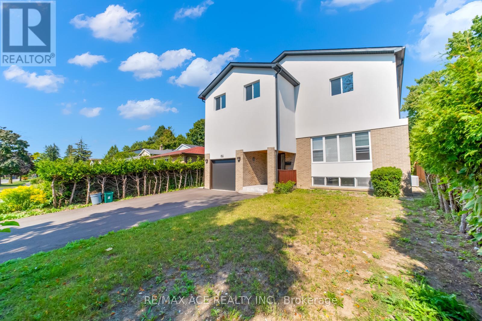 96 Invergordon Avenue, Toronto, Ontario  M1S 2Z2 - Photo 3 - E12500710