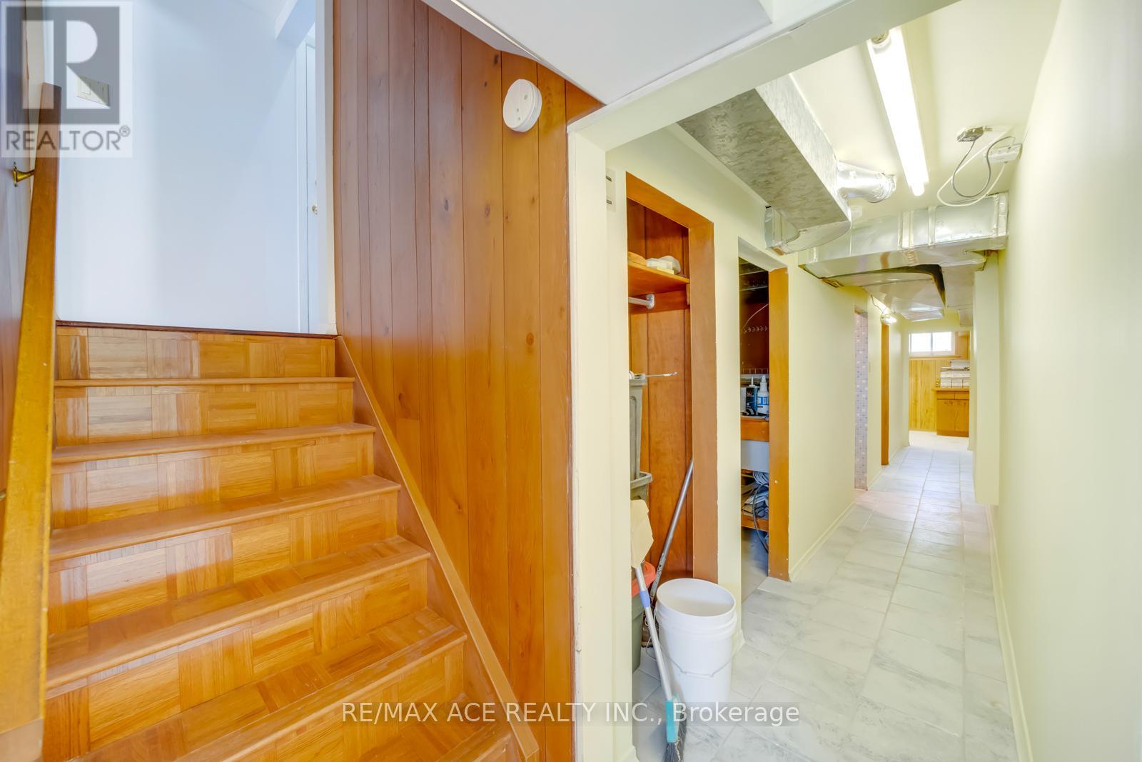 96 Invergordon Avenue, Toronto, Ontario  M1S 2Z2 - Photo 30 - E12500710