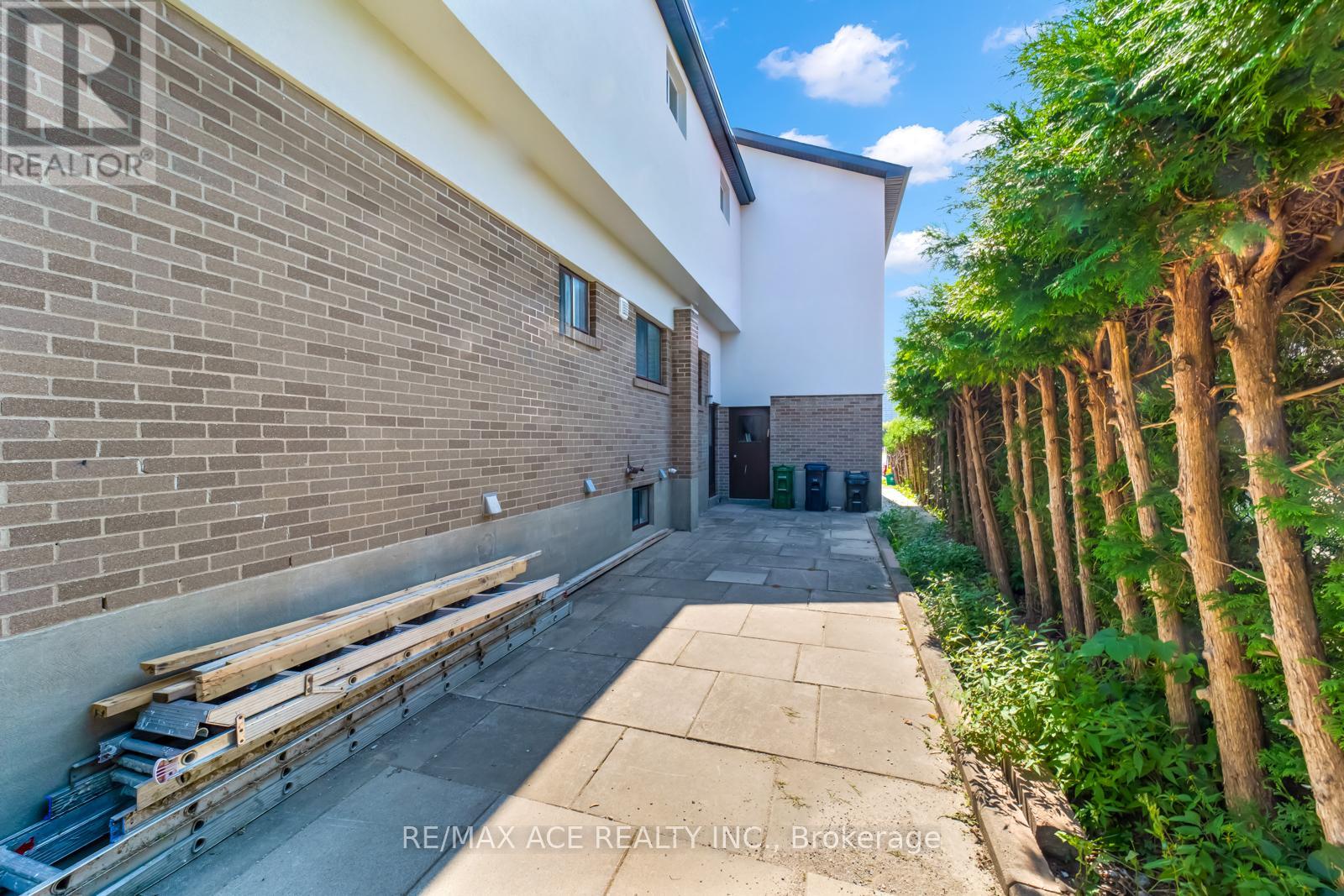 96 Invergordon Avenue, Toronto, Ontario  M1S 2Z2 - Photo 40 - E12500710