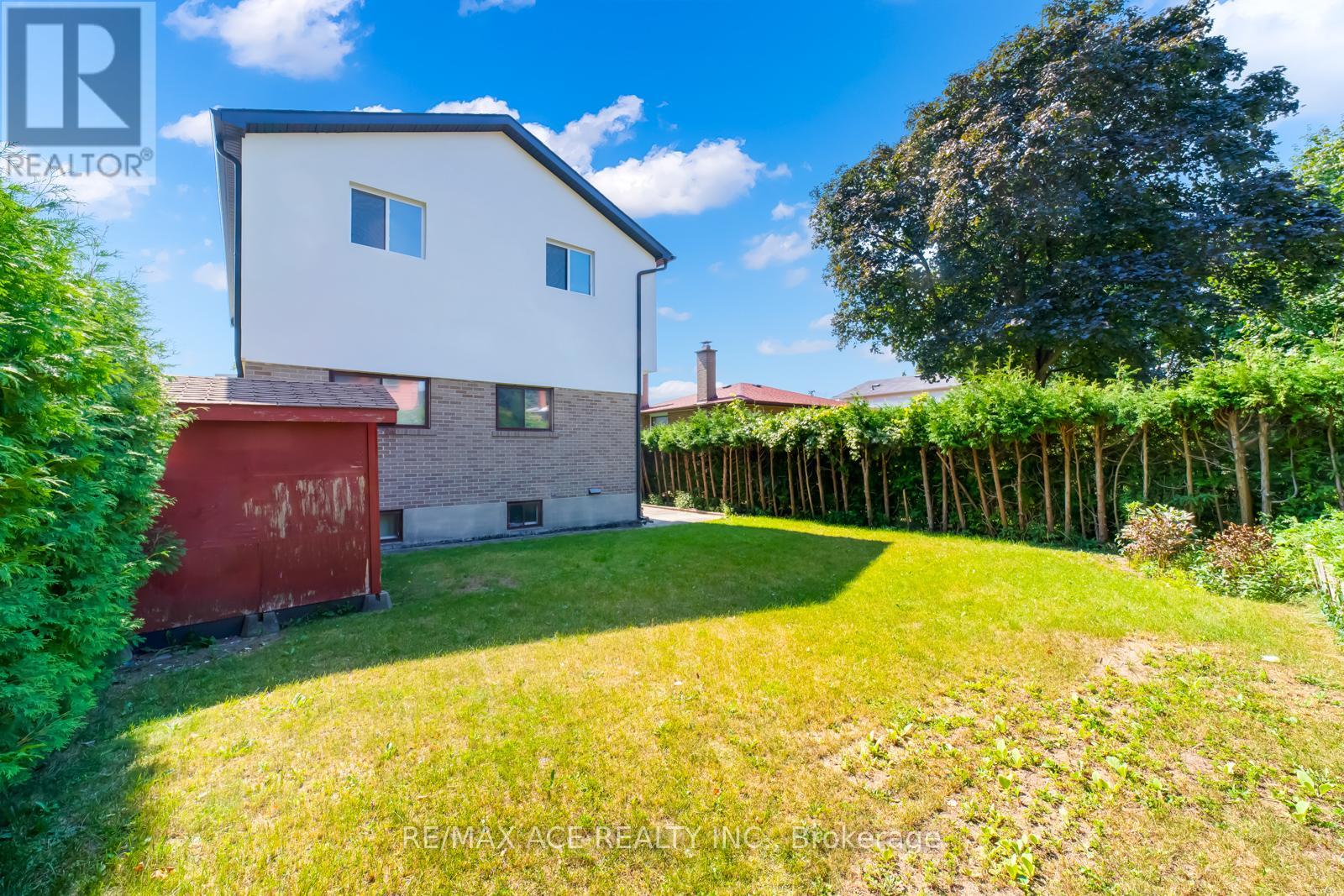 96 Invergordon Avenue, Toronto, Ontario  M1S 2Z2 - Photo 44 - E12500710