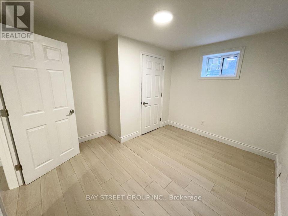 Lower - 11 Mcgregor Road, Toronto, Ontario  M1P 1C5 - Photo 5 - E12500722