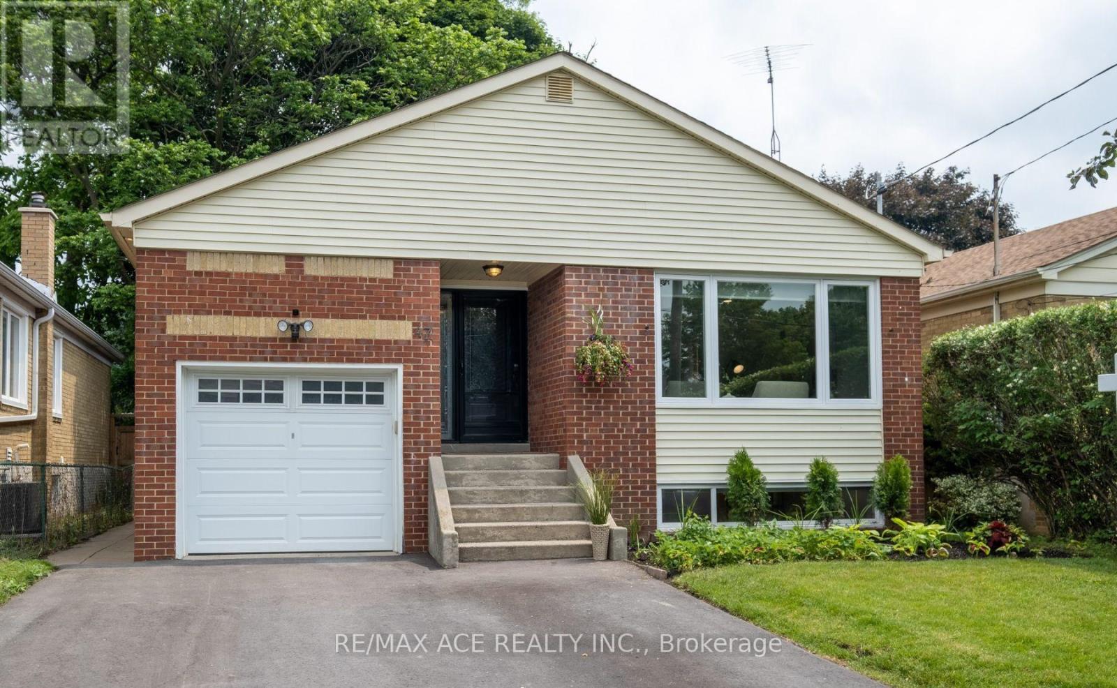 MAIN - 47 MONTVALE DRIVE, Toronto, Ontario