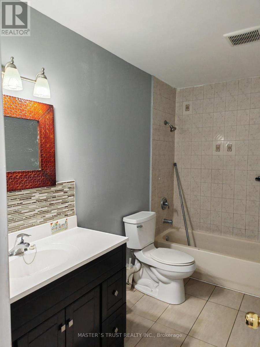 Unit 3 - 286 Georgian Drive, Barrie, Ontario  L4M 7B7 - Photo 11 - S12500714