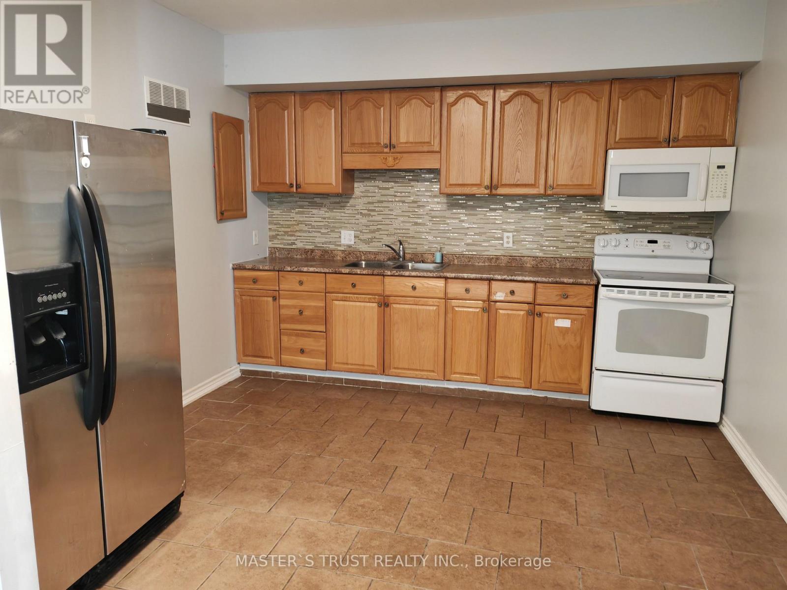 Unit 3 - 286 Georgian Drive, Barrie, Ontario  L4M 7B7 - Photo 6 - S12500714