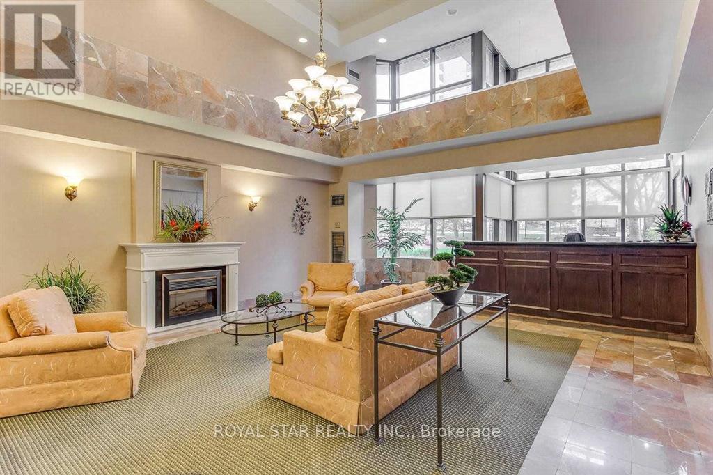 912 - 5 Lisa Street, Brampton, Ontario  L6T 4T4 - Photo 2 - W12500720