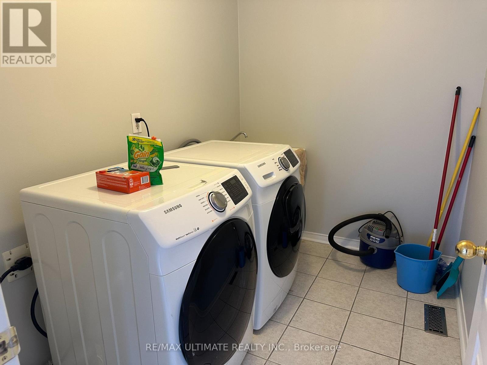 367 Van Kirk Drive, Brampton, Ontario  L7A 1T6 - Photo 10 - W12500748