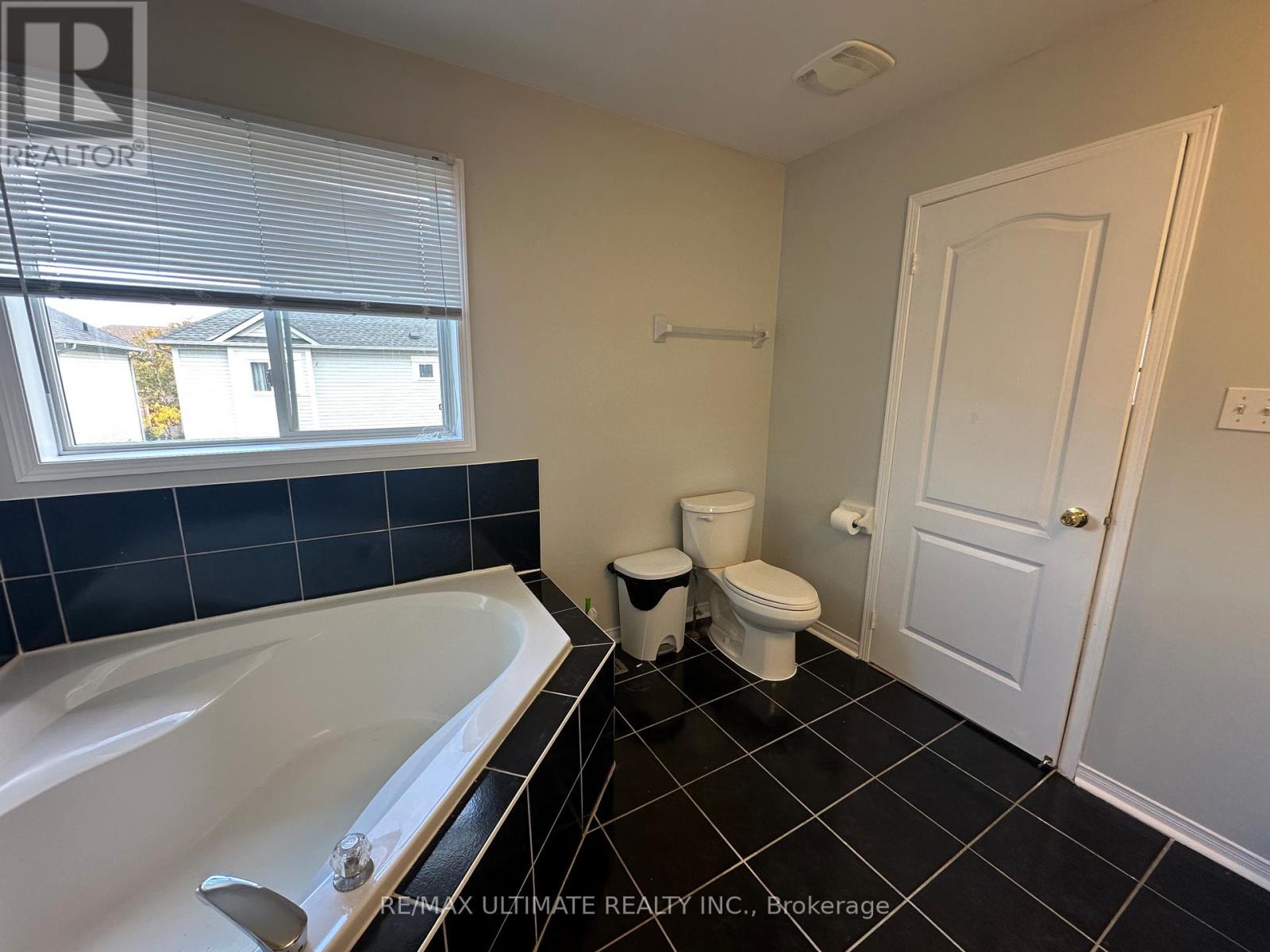 367 Van Kirk Drive, Brampton, Ontario  L7A 1T6 - Photo 20 - W12500748