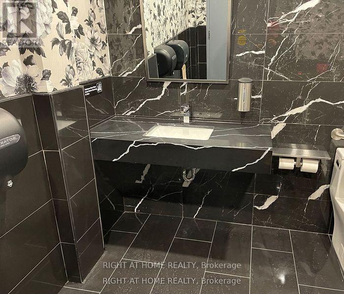 38 Via Bagnato, Toronto, Ontario  M6A 0B1 - Photo 12 - W12500756