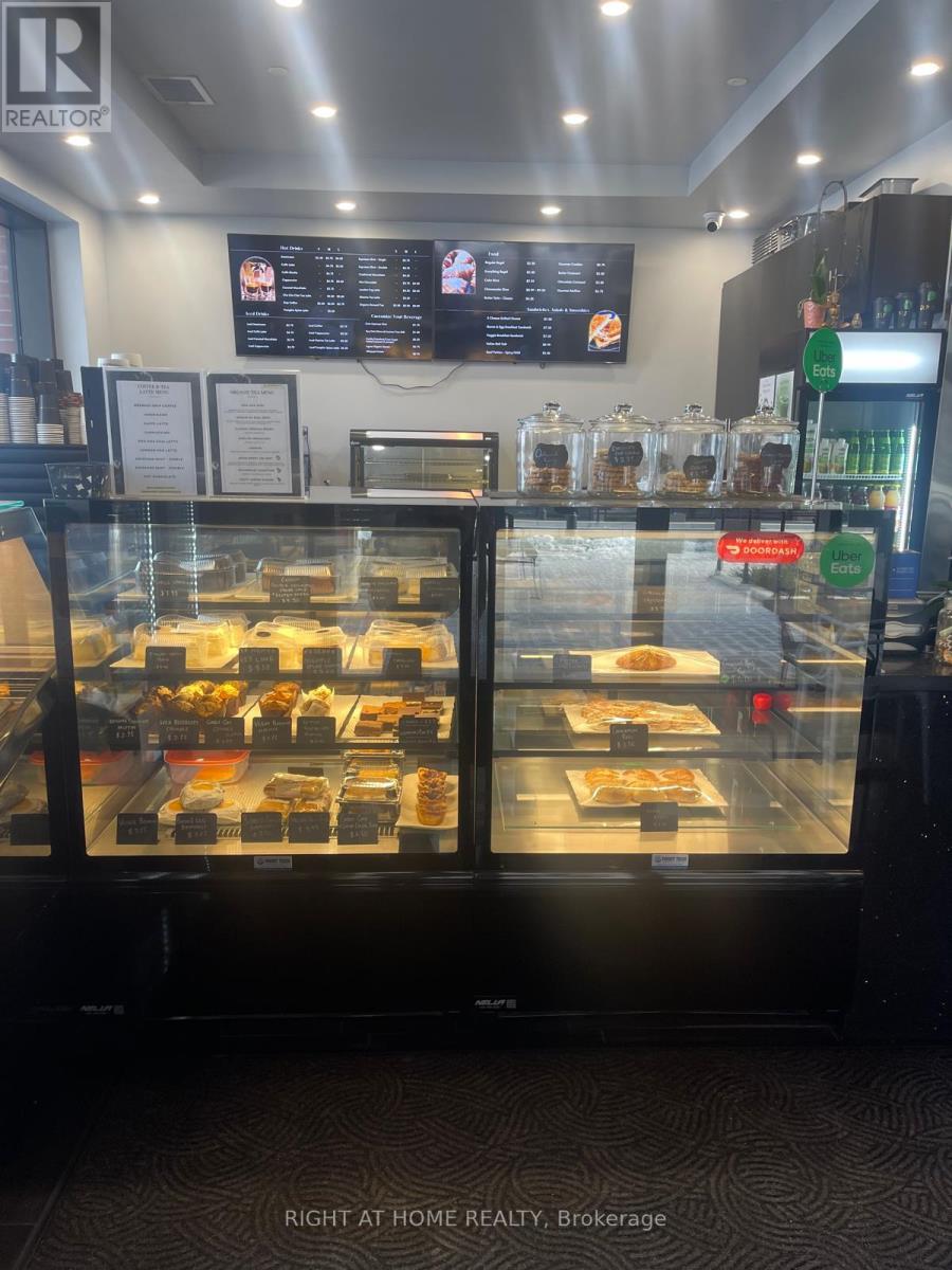 38 Via Bagnato, Toronto, Ontario  M6A 0B1 - Photo 7 - W12500756