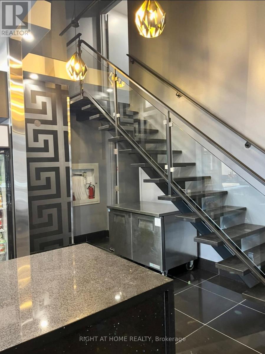 38 Via Bagnato, Toronto, Ontario  M6A 0B1 - Photo 9 - W12500756