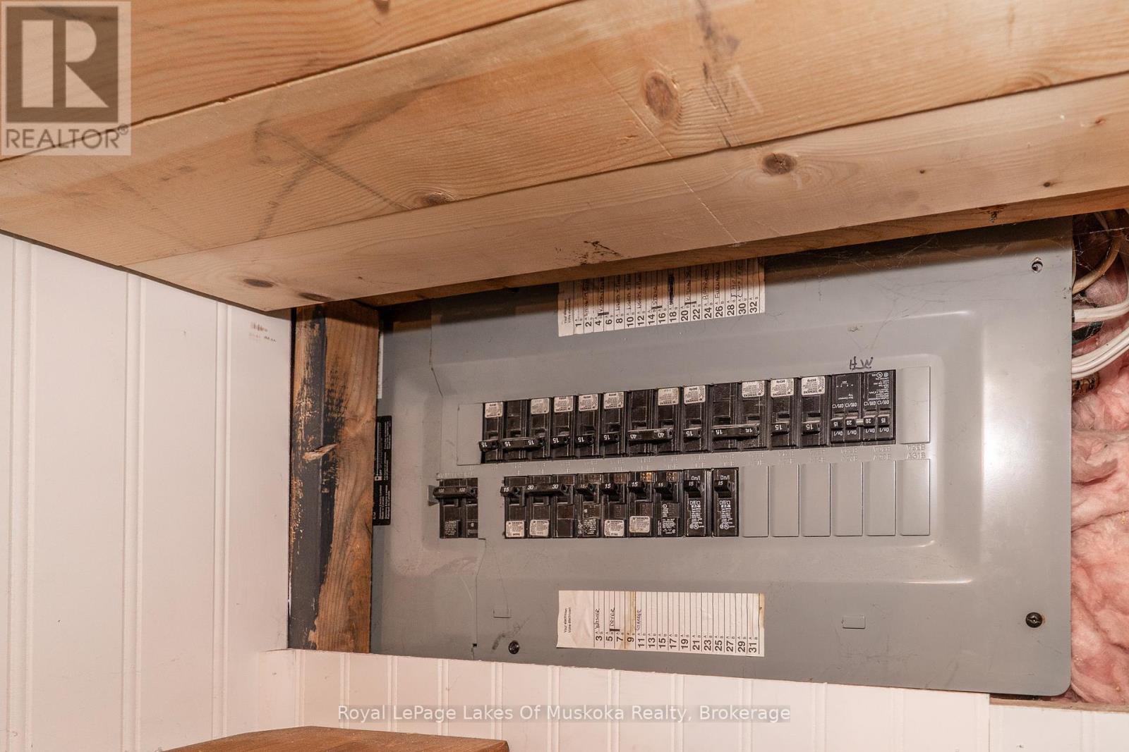 31 Florence Street W, Huntsville, Ontario  P1H 1V4 - Photo 41 - X12500784