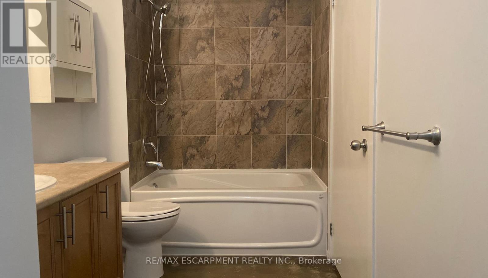 715 - 66 Bay Street S, Hamilton, Ontario  L8P 4Z6 - Photo 12 - X12500734