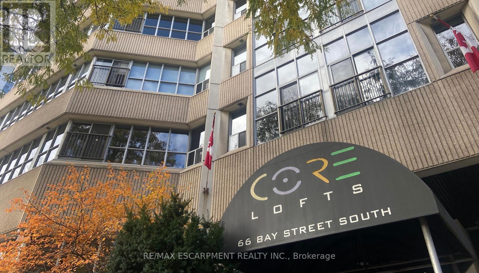 715 - 66 Bay Street S, Hamilton, Ontario  L8P 4Z6 - Photo 2 - X12500734