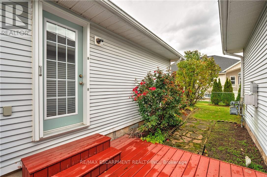 6 Village Drive, West Lincoln, Ontario  L0R 2A0 - Photo 48 - X12500762