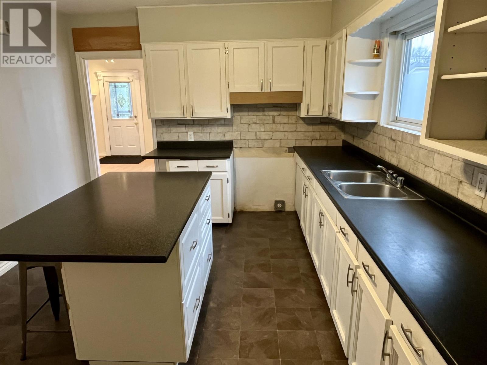 198 Banning Street, Thunder Bay, Ontario  P7B 3J3 - Photo 6 - TB253364