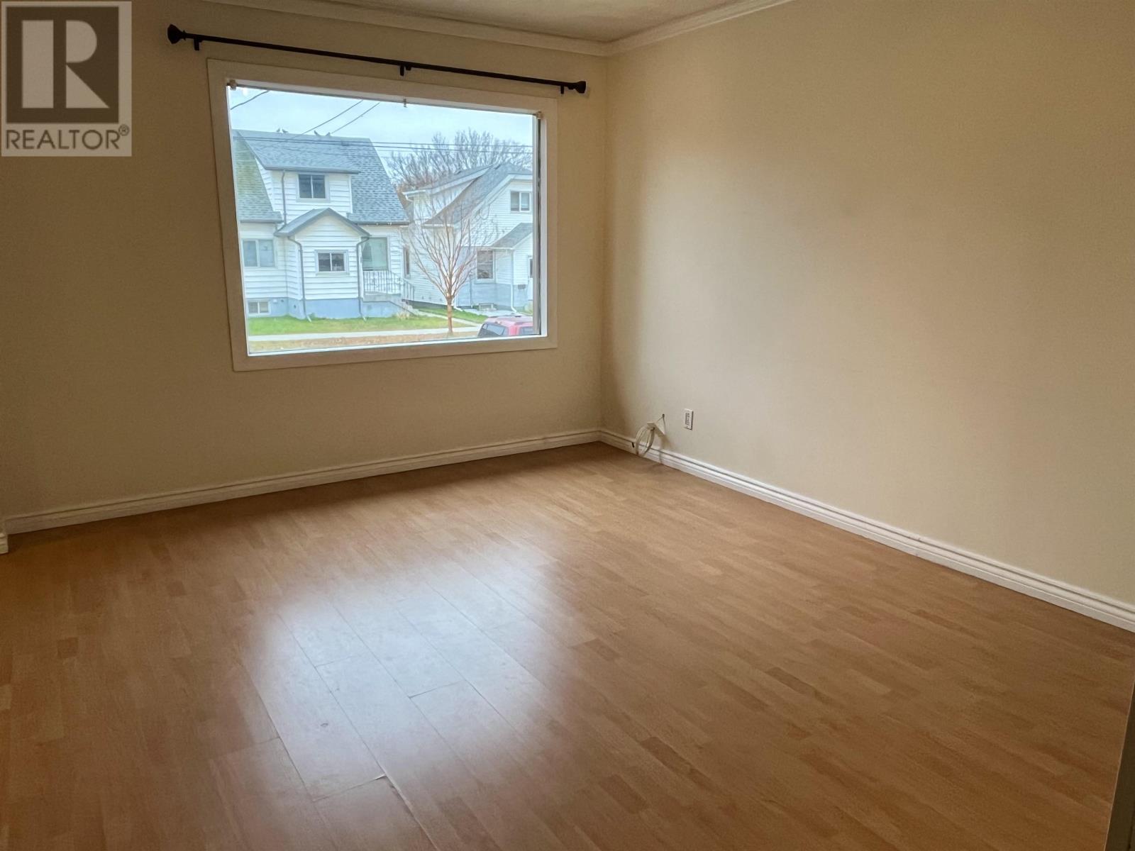 198 Banning Street, Thunder Bay, Ontario  P7B 3J3 - Photo 2 - TB253365