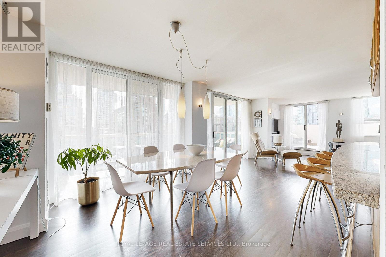 1061 - 313 Richmond Street E, Toronto, Ontario  M5A 4S7 - Photo 10 - C12420420