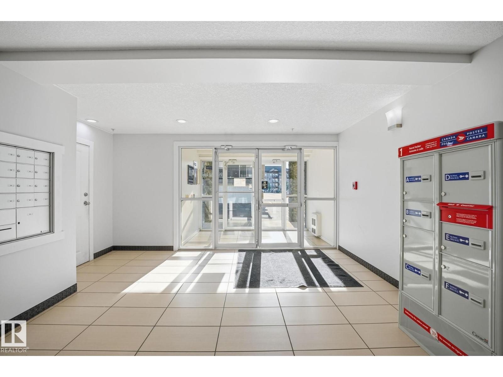 #311 9523 160 Av Nw, Edmonton, Alberta  T5Z 0M4 - Photo 3 - E4464451