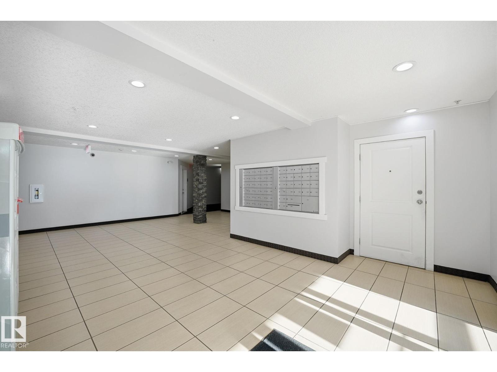 #311 9523 160 Av Nw, Edmonton, Alberta  T5Z 0M4 - Photo 4 - E4464451