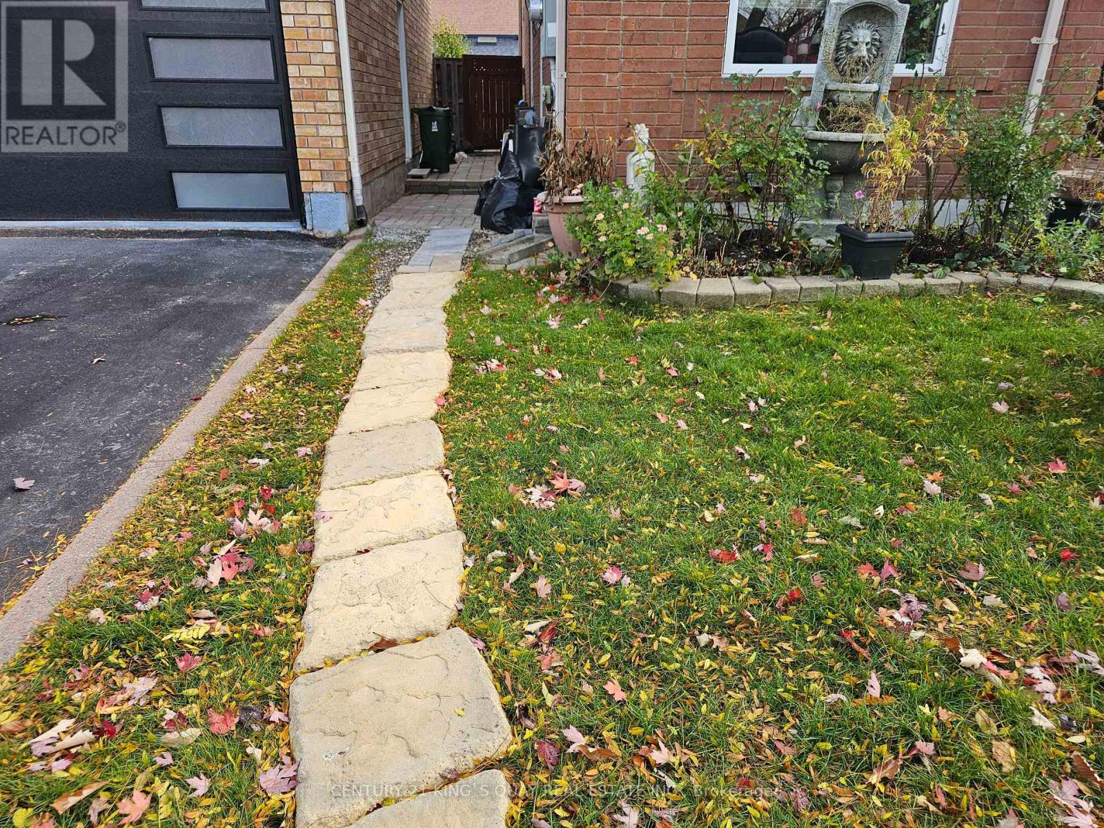 17 Dragonfly Crescent, Toronto, Ontario  M1X 1W2 - Photo 2 - E12488828