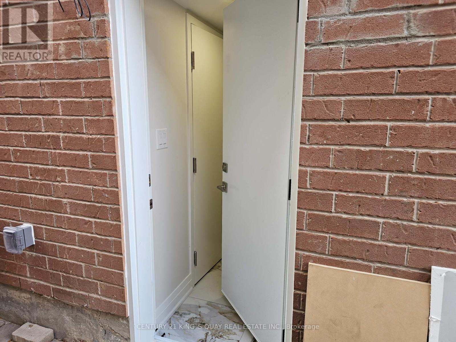 17 Dragonfly Crescent, Toronto, Ontario  M1X 1W2 - Photo 3 - E12488828