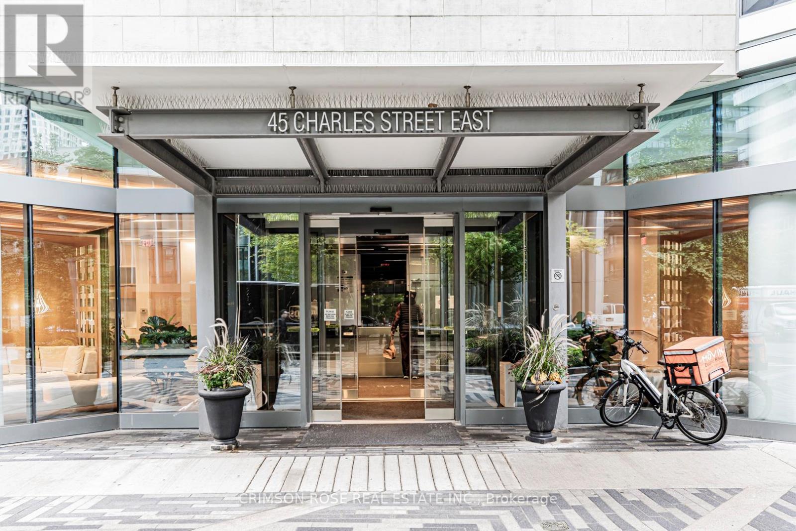 3510 - 45 Charles Street E, Toronto, Ontario  M4Y 0B8 - Photo 3 - C12500780