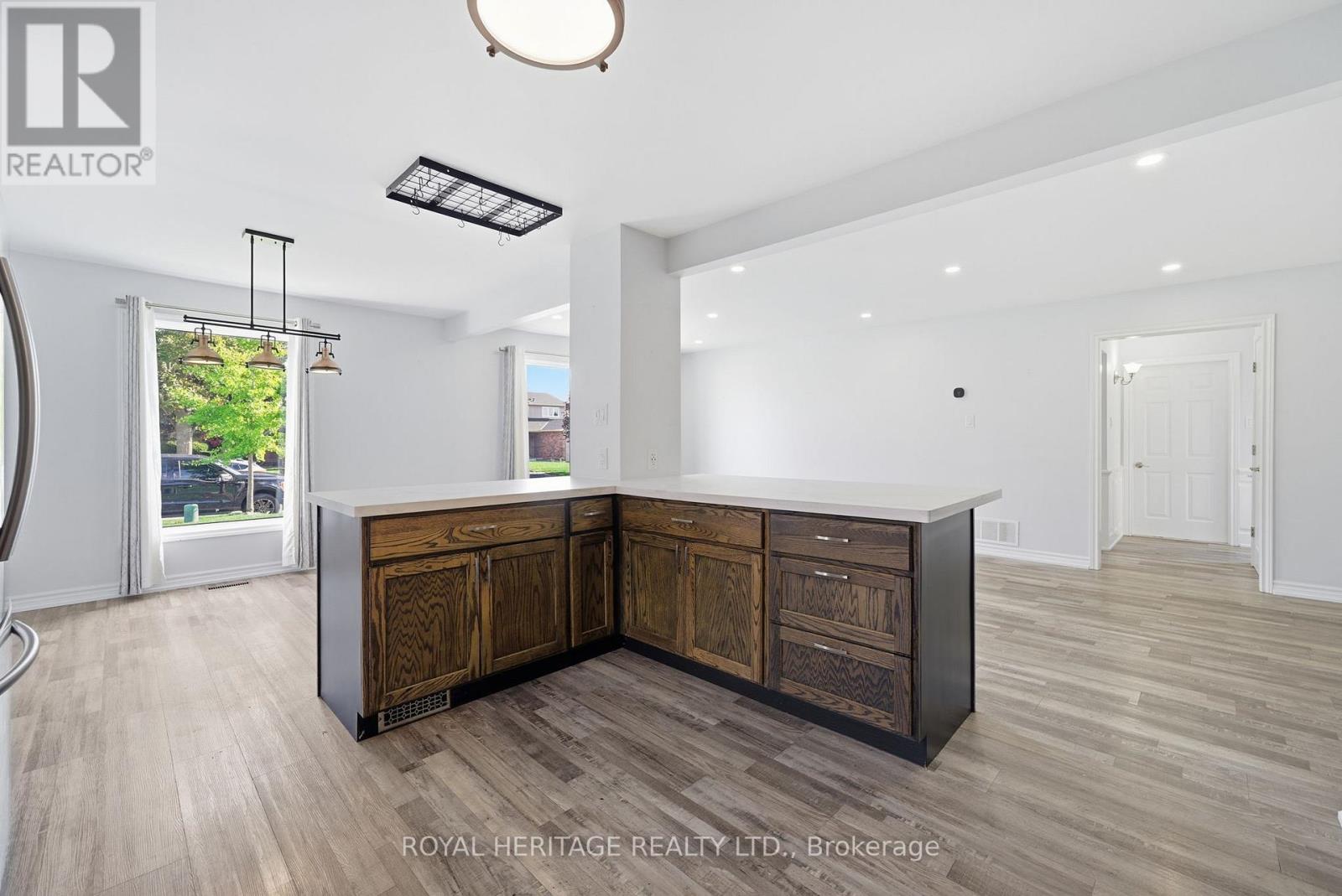 10 Carter Crescent, Whitby, Ontario  L1N 6C4 - Photo 17 - E12500768