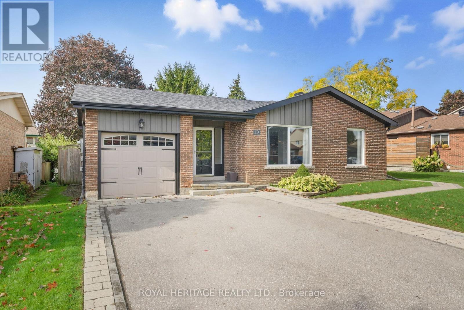 10 Carter Crescent, Whitby, Ontario  L1N 6C4 - Photo 3 - E12500768