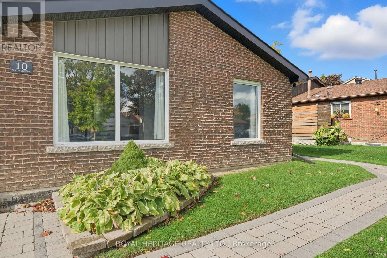 10 Carter Crescent, Whitby, Ontario  L1N 6C4 - Photo 4 - E12500768