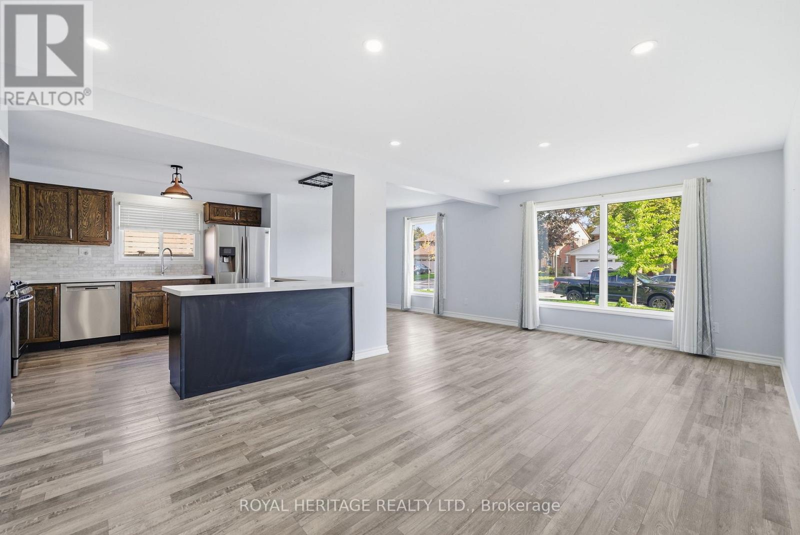 10 Carter Crescent, Whitby, Ontario  L1N 6C4 - Photo 8 - E12500768