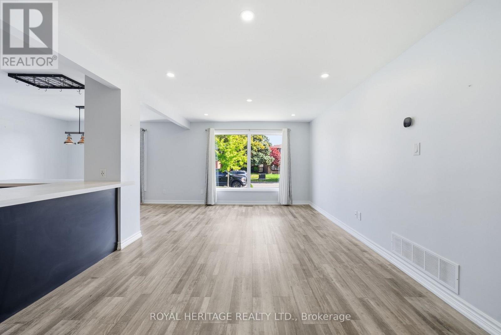 10 Carter Crescent, Whitby, Ontario  L1N 6C4 - Photo 9 - E12500768