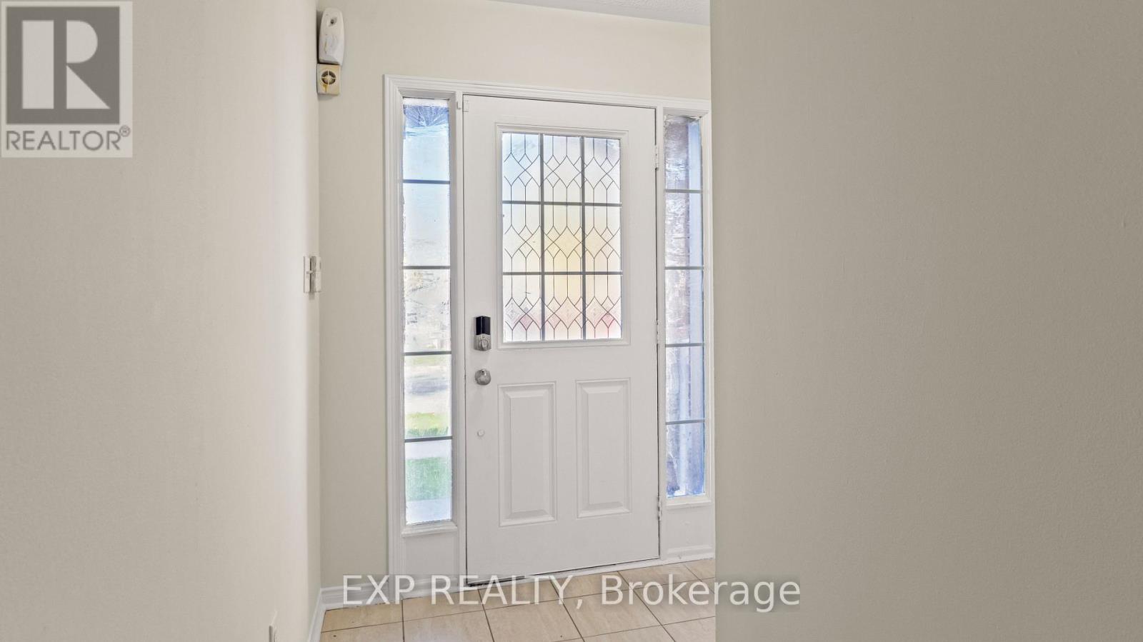 54 Tozer Crescent, Ajax, Ontario  L1T 5A1 - Photo 4 - E12500782